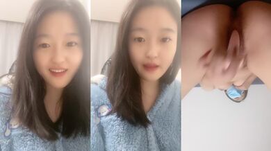 文静甜美大奶妹妹！笑起来很甜！收费房给大家秀一波，肉肉身材揉捏柰子，张开双腿震动棒抽插，多毛肥穴