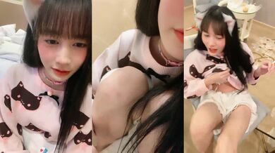 清纯系天花板！极品美少女！情趣耳朵超甜美，炮友掏出屌足交，脱下睡裤掰穴，第一视角操无毛小穴