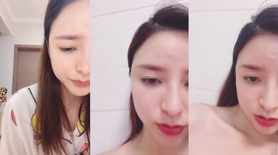 精品推荐！干净白虎美穴！极品尤物女神，独自在家自慰，振动棒抽插美穴，高潮大量喷水爽翻