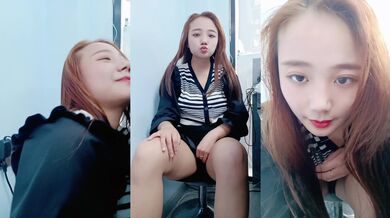 糖糖小公举露脸在店里偷偷的发骚，自己抠逼露奶给狼友看，不敢大声呻吟，给小哥哥口交大鸡巴，精彩又刺激