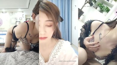 密码房，极品小奶妈女神，【糖璃儿】高颜值，挤奶水自己喝，扩阴器展示鲍鱼内部细节，白浆流得不像话