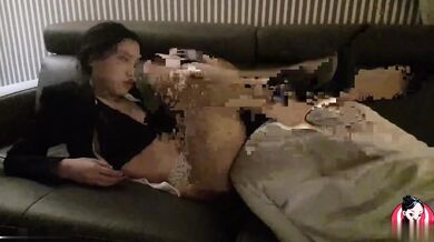 第一天惩罚迟到的男员工