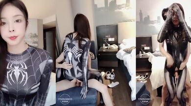 国产TS系列超美的妖妖时诗君君黑蜘蛛开裆情趣被小鲜肉爆操