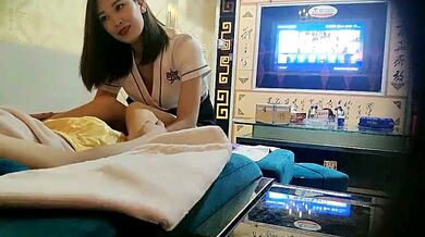 按摩勾引按摩技师后入内射