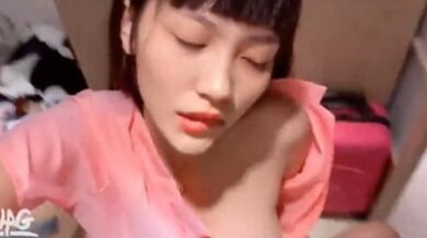 台湾SWAGimkowan与粉粉在储藏室玩角色扮演满足粉粉需求的护士性爱游戏