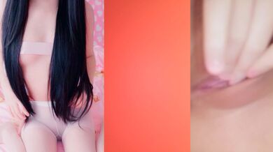 双马尾萝莉萌白酱白丝长袜揉奶抠逼