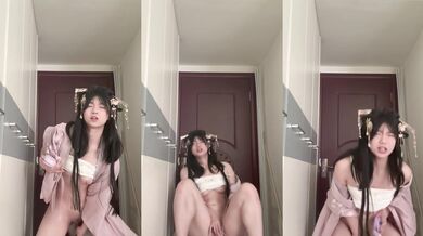 ✅硬核！超清纯女大学生在家完成主人任务 带小狗尾巴肛塞爬行 高潮喷水！清纯淫荡切换只在一瞬间(12V) (1)