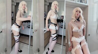 性感小甜心CD小丽酱 居家的欢乐春节，不能没有性爱哦~各种小玩具弄得屁屁和小枪枪好舒服哇 有舔鸟鸟的姐姐吗