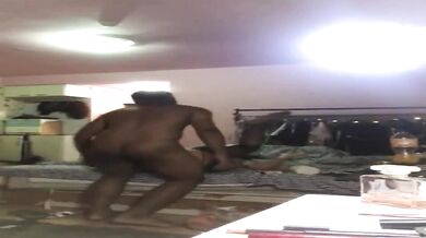 闪电妖姬TS王可心约炮非洲小胖仔，胖仔感到很兴奋 操得特别猛 妖姬腿都软了 贡献了好多精子！