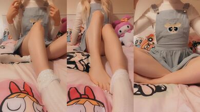 ✨【人妖伪娘控狂喜】英国零零后萝莉系CD美妖「Arabella」OF日常私拍，可爱子弹头包皮小鸡鸡自慰撸射② (8)