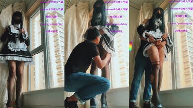 国产CD系列伪娘元气酱Cos长着鸡巴的蕾姆穿着黑丝让粉丝伺候洗牛奶浴 激烈口交被撸射在窗户的玻璃上