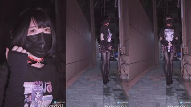 国产CD系列伪娘『曦曦』最新JK裙户外震动棒按摩透着黑丝射出