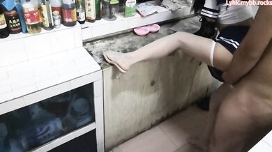 大神包养 超嫩清纯拜金校学妹✅性感白丝水手服高挑身材厨房扶腰后入！老师同学眼中的学霸 爸爸面前是骚婊小母狗