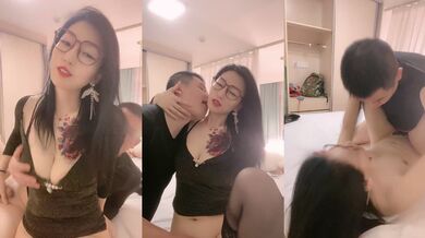 丝袜高跟露脸极品御姐跟大哥激情啪啪，风骚淫荡有韵味让大哥吃奶舔逼，深喉大鸡巴， 多体位蹂躏爆草好刺激