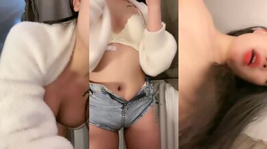 大波浪性感红唇女神！齐逼牛仔短裤！强烈要求大秀一波，全裸抖动大屁股，浓密逼毛骚穴掰开特写