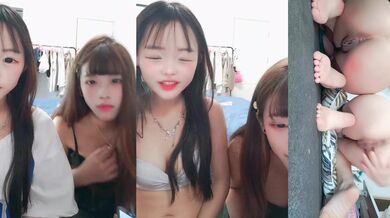 娃娃脸童颜大奶妹妹，带闺蜜双女诱惑，脱光光一起看穴，假屌骑乘位，翘起屁股特写，上下摆弄欲罢不能