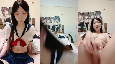 极品学姐下海赚学费，全程露脸制服情趣装诱惑狼友，无毛白虎逼性感漂亮，口交假鸡巴道具抽插特写展示好骚啊