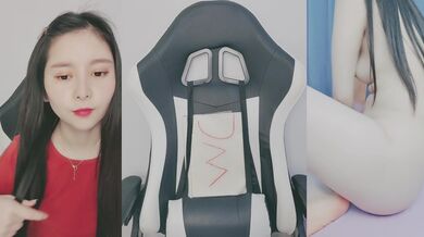 甜美新人小姐姐！脱下裤子多毛骚穴！全裸自慰诱惑，揉搓骚穴特写，手指扣入一脸享受，娇喘呻吟