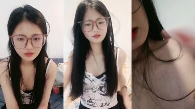 眼镜妹妹初下海！笑起来超甜美！看着文静玩起来很骚，反差感，跳蛋震穴，低低呻吟爽的不行，塞入洞内