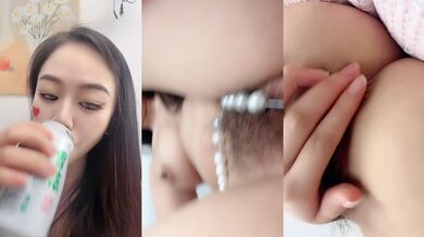 穿珍珠内衣的极品美少妇，全程露脸高跟诱惑，肤白貌美激情大秀直播刺激，道具抽插粉嫩骚穴，一场直播尿三回