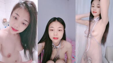 风骚的学妹露脸浴室洗干净了诱惑狼友发骚，全程露脸性感妩媚，情趣装诱惑揉奶玩逼自慰特写展示，精彩又刺激