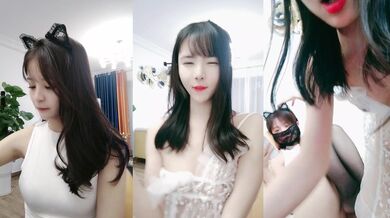 01年龙泽萝莉-和02年的闺蜜：互舔骚逼，大黑牛自慰，吸得一嘴淫水，咸死啦！